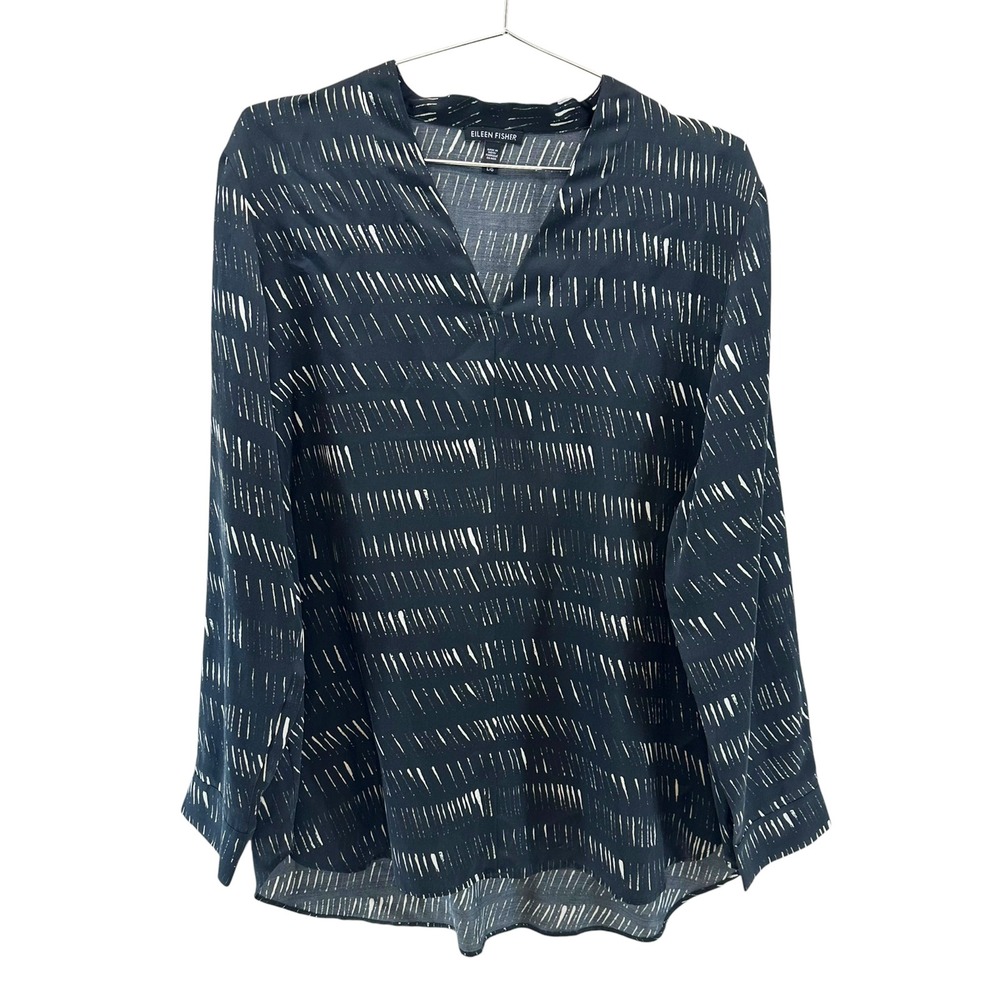 EILEEN FISHER Silk & Organic Cotton V-Neck Blouse • Large • black chic luxury
